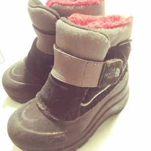 Sz 7 North Face toddler snow boots